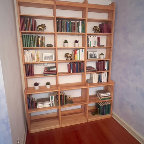 BÜCHERREGAL AN M
