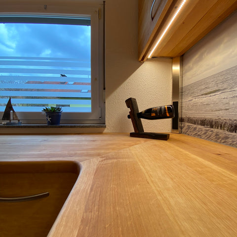 HÄNGESCHRANK BELEUCHTUNG 