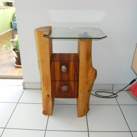 NACHTTISCH BAUMSCHRANK E