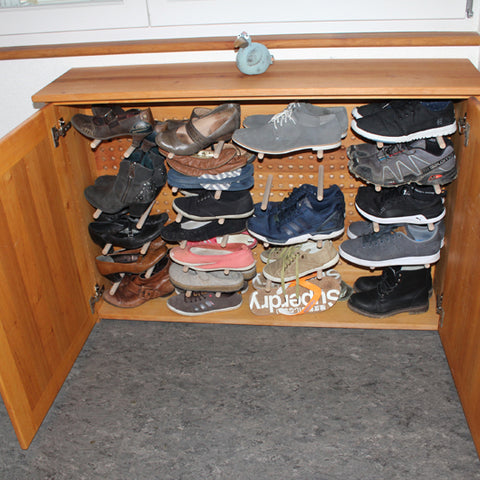 SCHUHSCHRANKEINTEILUNG
