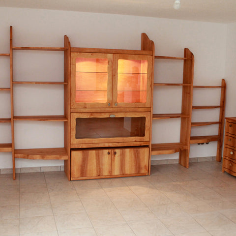 WOHNWAND MIT VITRINE SZ